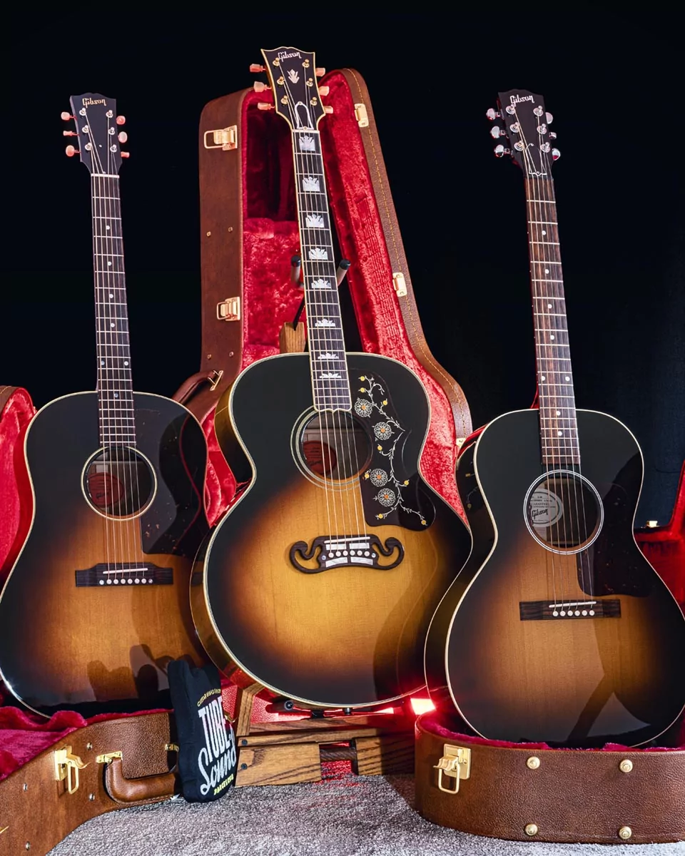 Gibson Acoustic J-45 y SJ-200